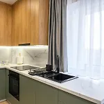 Apartment Eden Coresi With Free Private Parking *