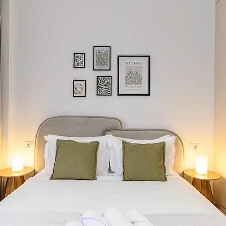 Apartment Eden Coresi With Free Private Parking