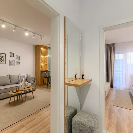 Eden Coresi With Free Private Parking Lägenhet Braşov