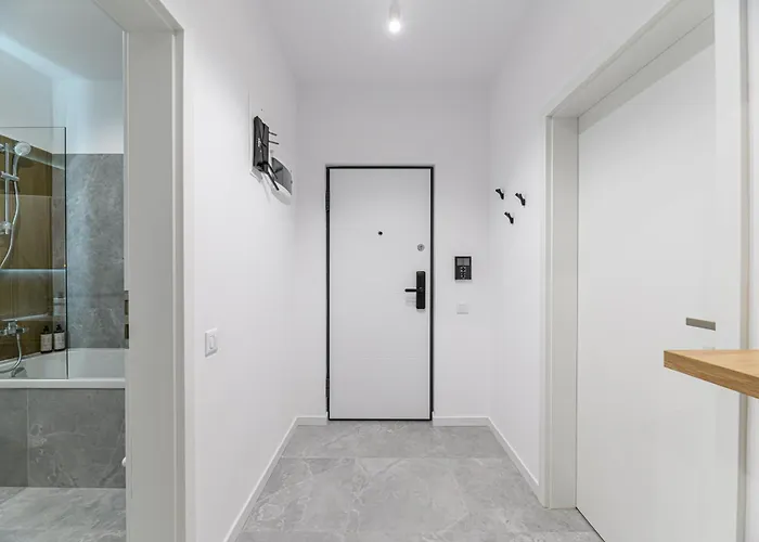 Eden Coresi With Free Private Parking Apartment Brasov